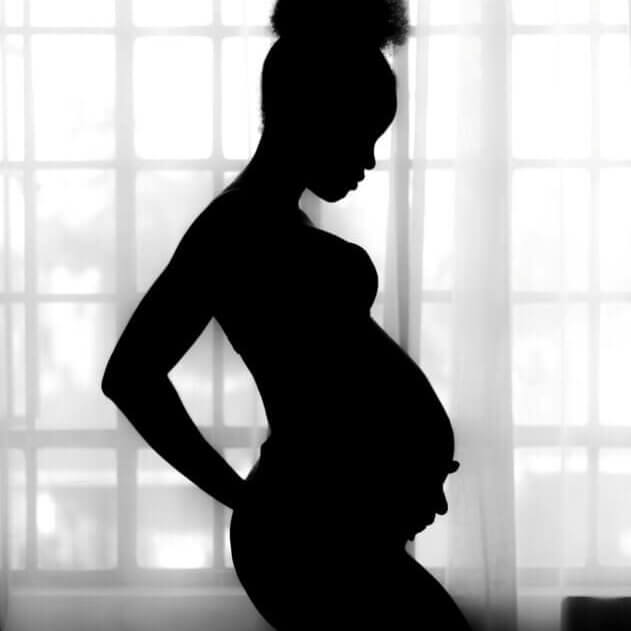 Silhouette of a pregnant woman